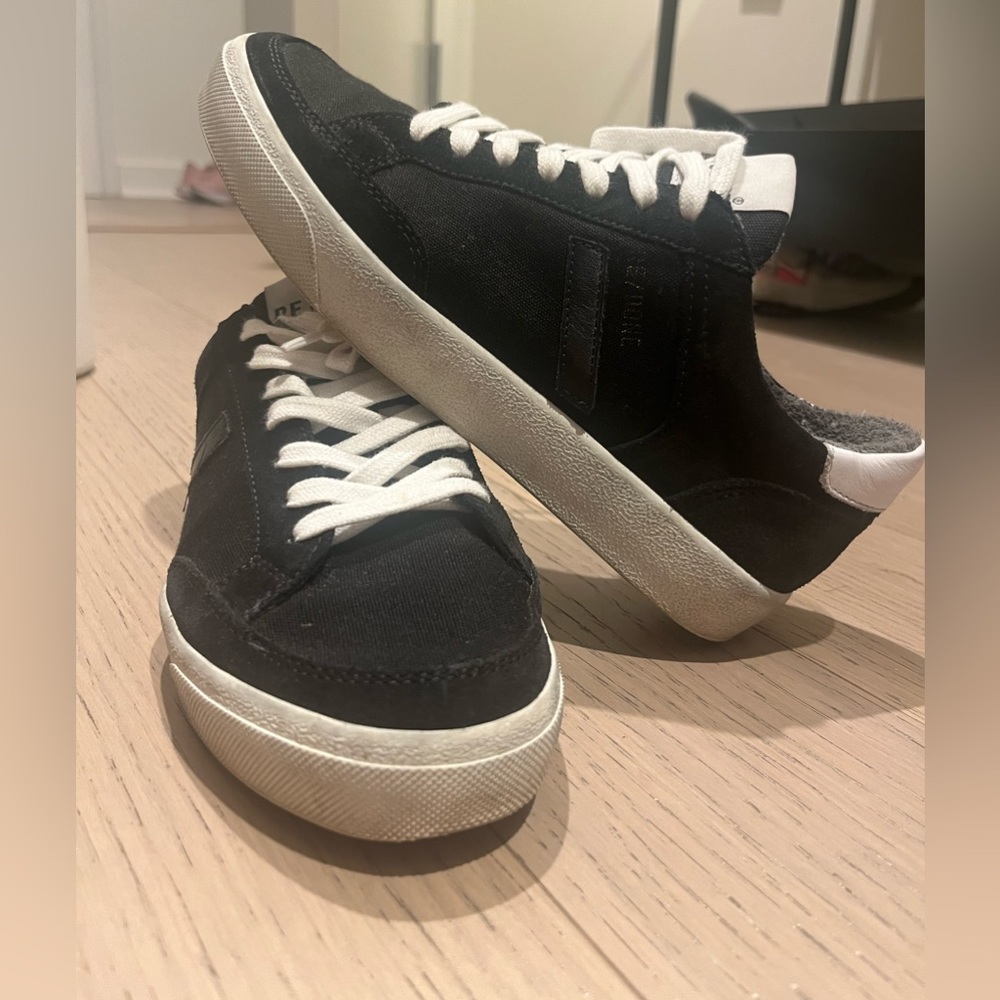Re/done black sneakers